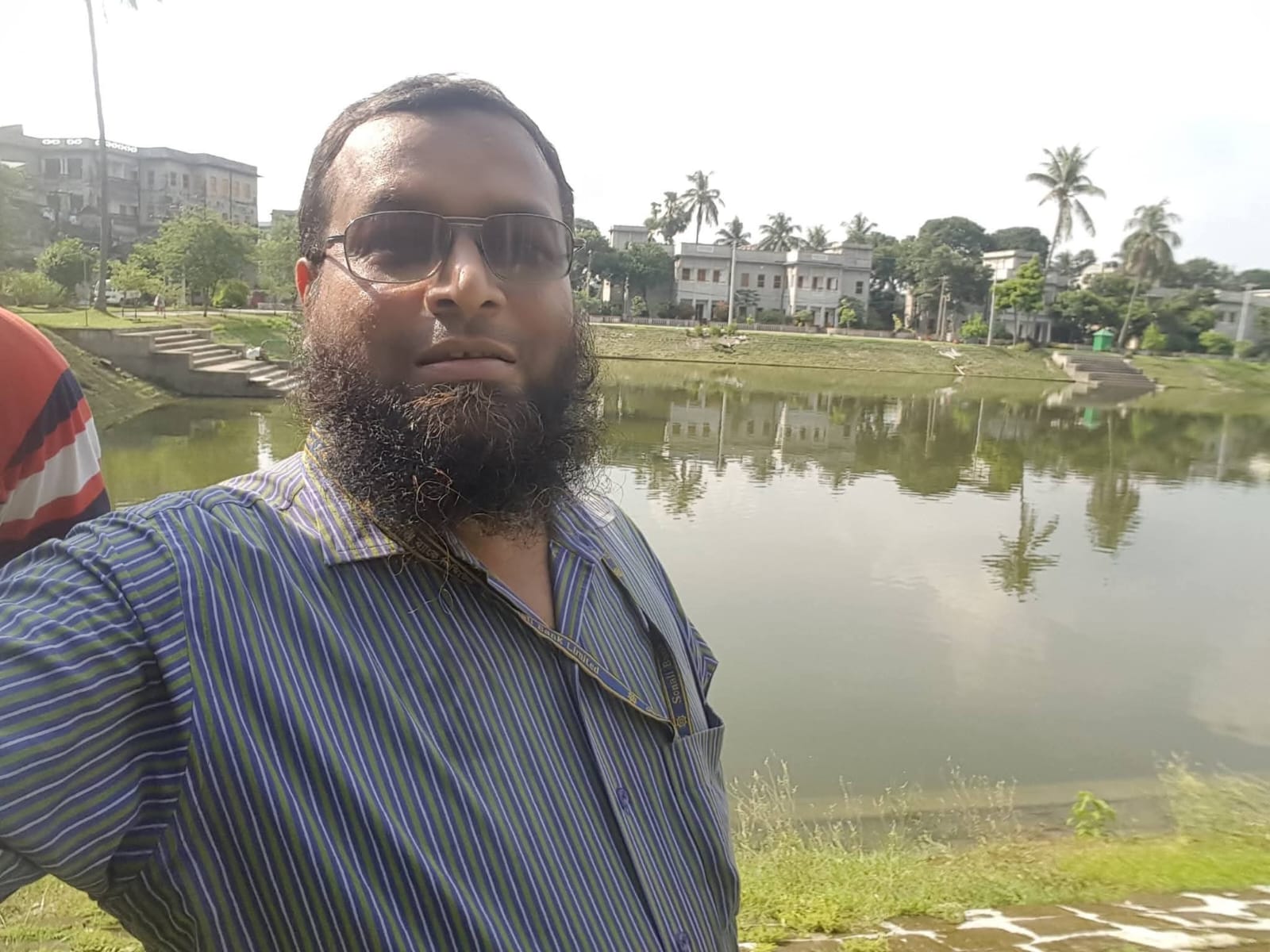 সোনালী ব্যাংক কর্মকর্তা ইদ্রিসকে খুঁজচ্ছে পুলিশ।