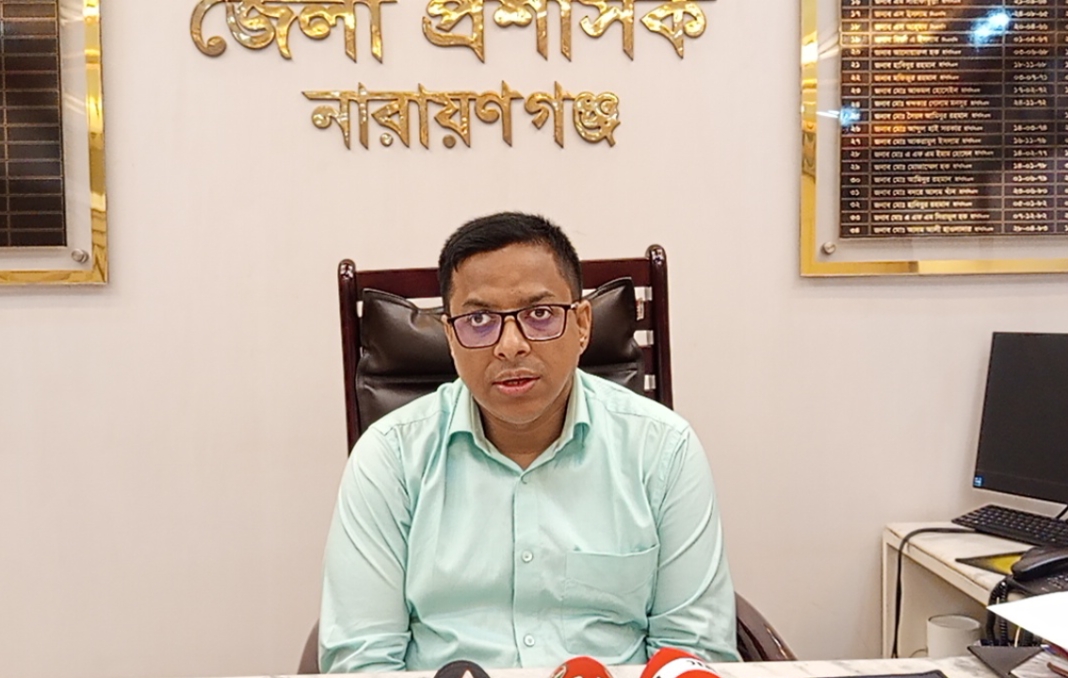 দখলে না থাকলেও কাগজ থাকলে জমি ফেরত পাবেন – নারায়ণগঞ্জবাসীকে ডিসির আশ্বাস।